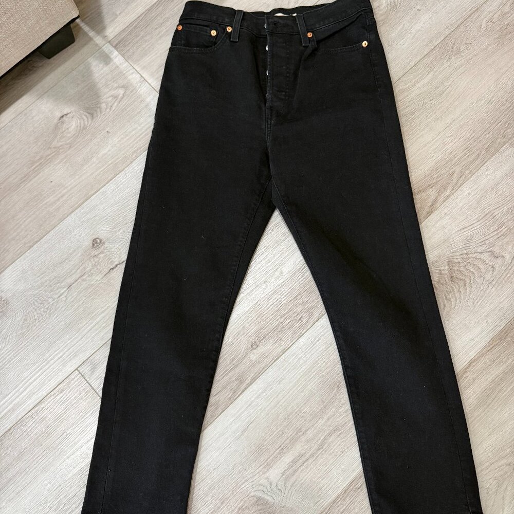 Levis Wedgie Straight Jean